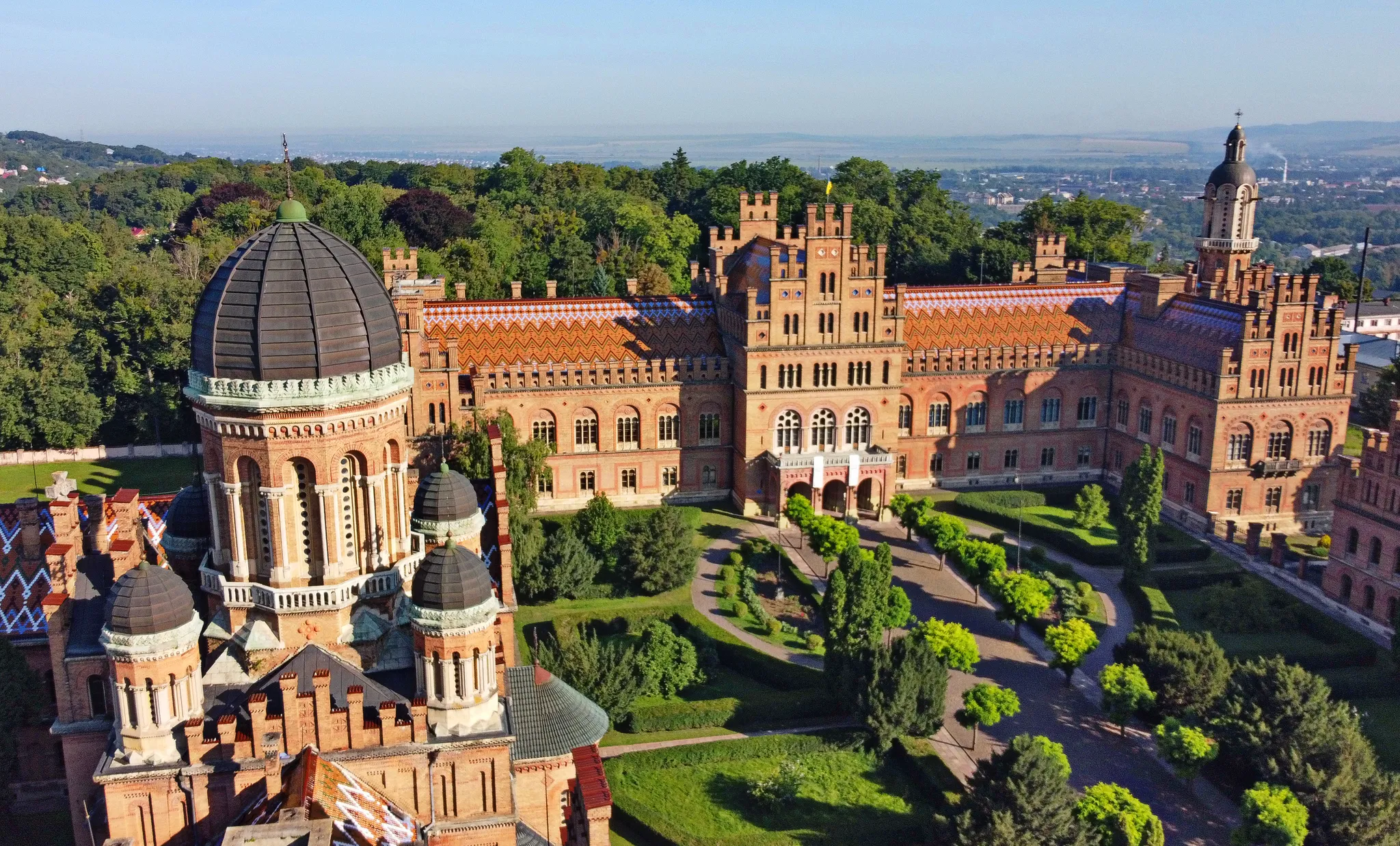 Residence of Bukovinian and Dalmatian Metropolitans, Ukraine