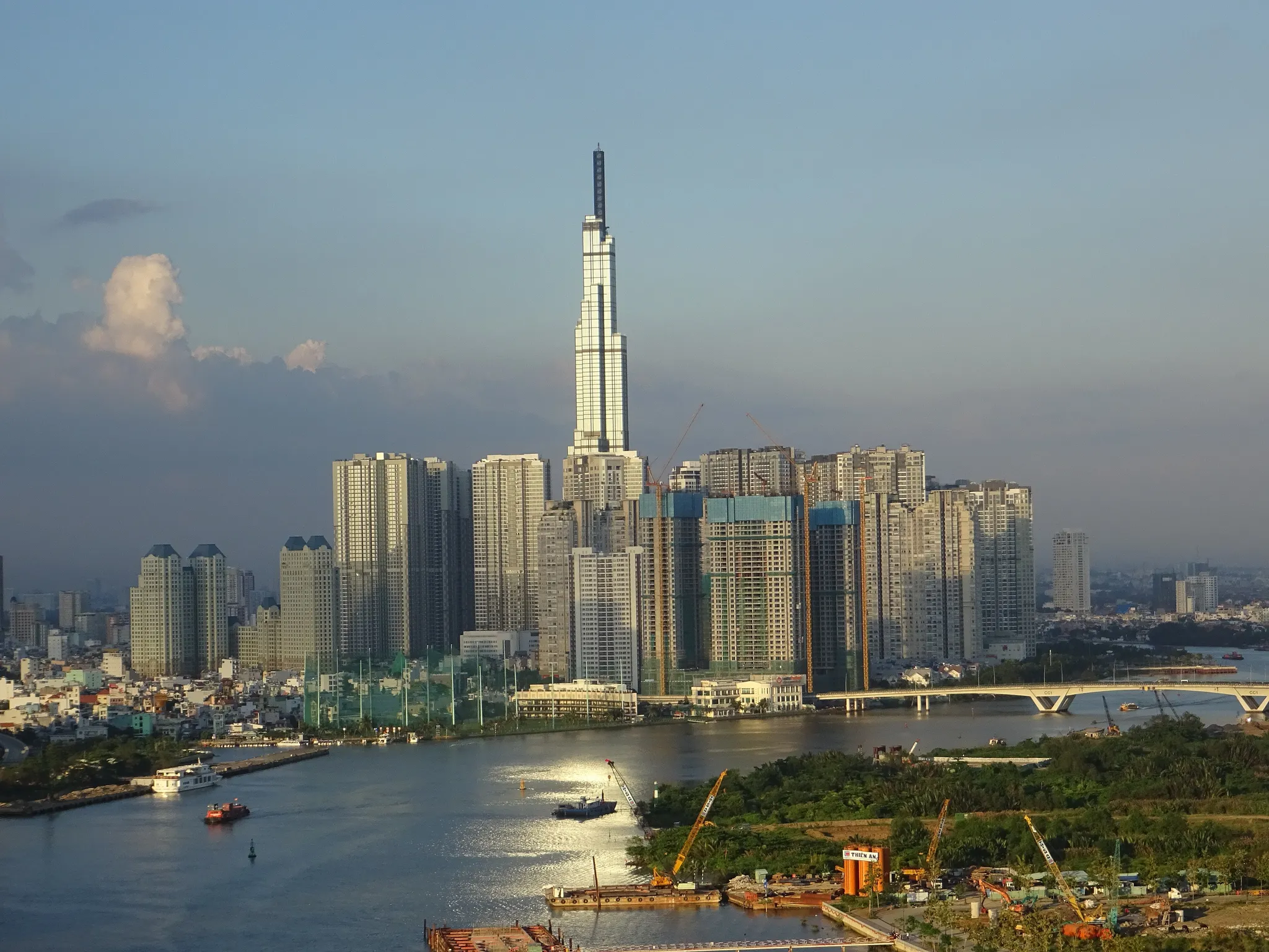 Landmark 81, Vietnam