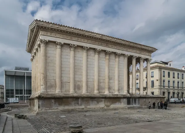 Maison carrée, Frankreich