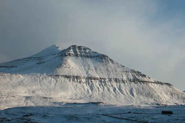 Slættaratindur, Färöer