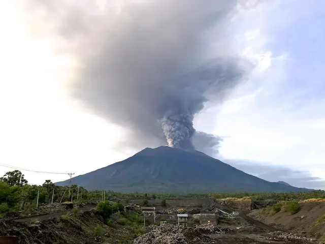 Agung, Indonesien