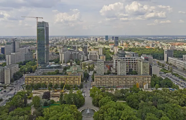 Palacio de la Cultura y la Ciencia, Polonia