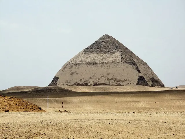 Knickpyramide, Ägypten