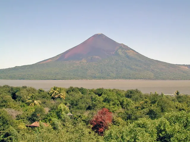 Volcán Momotombo, Nicaragua